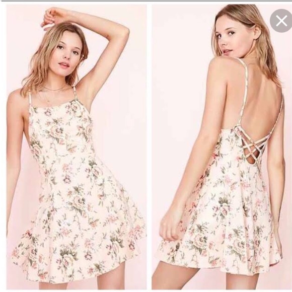 Urban Outfitters Dresses & Skirts - Urban Outfitters Floral dress
